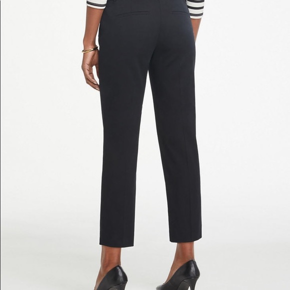 ☀️☀️☀️ 4/$20 Ann Taylor curvy cropped pants! - Picture 2 of 7
